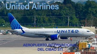 United Airlines Landing at Santiago Airport STI 🛬 [upl. by Airec]