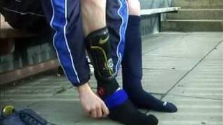 Sealskinz waterproof Football socks specialistsockscom [upl. by Enomal]