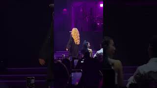 Sabrina Carpenter covers quotThat Dont Impress Me Muchquot by Shania Twain  Short n Sweet Tour Toronto [upl. by Pfosi]