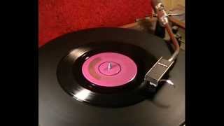 Bert Weedon  Theme From ITVs 64000 Question  Twilight Theme  1956 45rpm [upl. by Dnalyaw245]