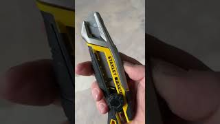 The Stanley Fatmax snapoff knife 360 [upl. by Marci]