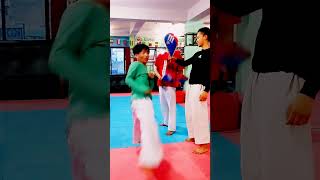 Taekwondo triple kick [upl. by Sirej]