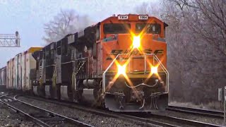 123023 Naperville Railfanning [upl. by Ajak]