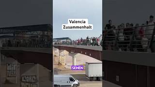 Der Zusammenhalt in Valencia nach den Überflutungen ist enorm shorts news valencia italien [upl. by Isle]