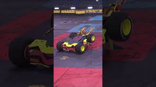 Bot selfdestructs after taking a major hit  Vegas All Stars  BattleBots [upl. by Ayouqat299]