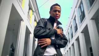 Kervin  Loco de Amor official Video [upl. by Eillime361]