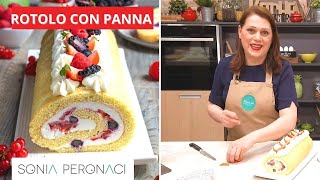 Rotolo con panna e frutti di bosco facile e veloce da preparare [upl. by Ferriter]