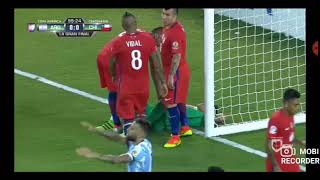 Claudio bravo tapa el cabezazo de Agüero la mejor tapada de chile 2016 [upl. by Ponce]