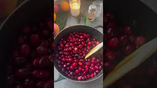 Cranberry saus met sinaasappel [upl. by Quiteri]