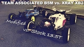 Xray XB2 135T vs Team Associated B5M 75T [upl. by Sorodoeht]