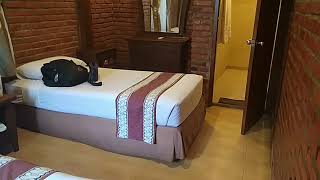 Fasilitas Kamar Hotel Jambuluwuk Ciawi Villa Lombok 2018 [upl. by Delorenzo866]