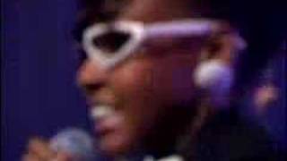 Janelle Monae  Violet Stars Happy Hunting live [upl. by Reggie]