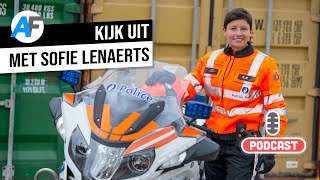 Over Kijk Uit verkeersveiligheid en alpinisme met Sofie Lenaerts PODCAST [upl. by Alleuqram694]