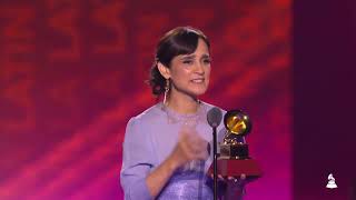 Julieta Venegas  Mejor Álbum Vocal Pop [upl. by Einohtna]