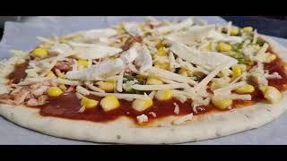 pizza 🍕mixte recette طريقة تحضير بيتزا لذيذة او متنوعة [upl. by Naivat811]