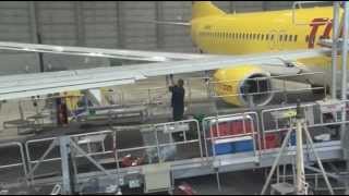 Flugzeugwartung im hochmodernen TUIflyDock  Hannover Airport TV [upl. by Ahsier549]