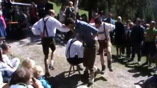 Ballo tirolese alla festa delle malghe Schuhplattler in Val di Casies Gsieser Tal [upl. by Pan67]