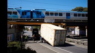 Overheight Truck crashes into Napier St bridge  Victoria [upl. by Eladnar]