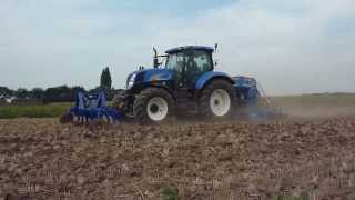 Groenbemester zaaien met T6030 NewHolland en Lemken Solitair 8 [upl. by Waine464]