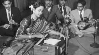 Geeta Dutt Dil hain deewana  Film  Aasmaan 1952 [upl. by Ahsinauq665]