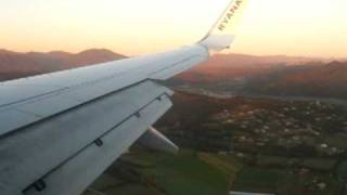 Ryanair B737800 landing Gerona [upl. by Etnor]