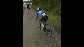 Lizzie Deignan Is A Bike Handling Queen  Paris Roubaix Femmes 2021 [upl. by Anoy]