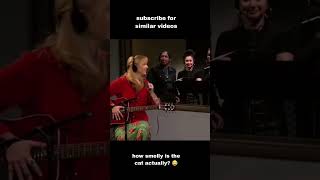 Phoebe first time singing smelly cat 😝 friends shorts [upl. by Norita]