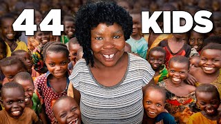 This Lady Gave Birth to 44 Children World Record [upl. by Klina]