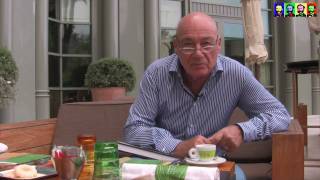 Pozner  journaliste russe américain et français [upl. by Lindsley]