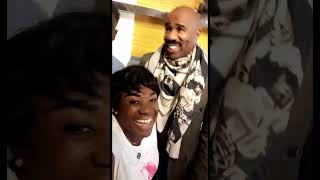 EMELIA BROBBEY met American Tv host Steve Harvey in Paris emeliabrobbey okukuseku prayer [upl. by Lucey]