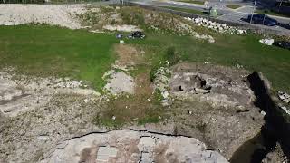 Aquileia Grandi Terme studenti al lavoro nel caldarium e panoramica dellabside del frigidarium [upl. by Kincaid976]