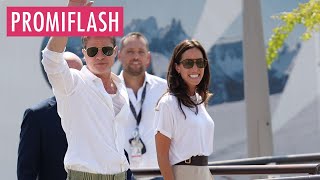 Seltener Paarauftritt Brad Pitt strahlt mit Ines in Venedig [upl. by Zoldi]