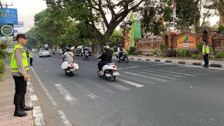 Begini Suasana Dijalan Berangkat Ke Kantor [upl. by Odragde]