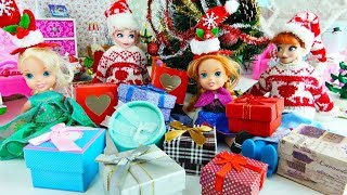 Elsa and Anna toddlers open their Christmas presents [upl. by Nnylyaj]