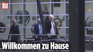 Julian Assange ist ein freier Mann [upl. by Elstan796]