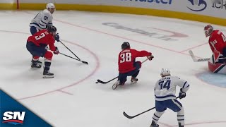 Maple Leafs John Tavares Sets Up McMann With Tough Assist vs Capitals [upl. by Dailey]