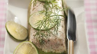 Recette  Terrine de saumon à lavocat [upl. by Rehpinnej]