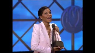 Toni Braxton Wins SoulRampB Album  AMA 2001 [upl. by Swann]