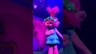 Trolls Hug Time Jubilee  Universal Studio Singapore [upl. by Perl]