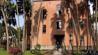 穿梭於台大老建築群之間／国立台湾大学の古い建物の中を歩いて／walking through the old buildings in National Taiwan University [upl. by Arehsat]