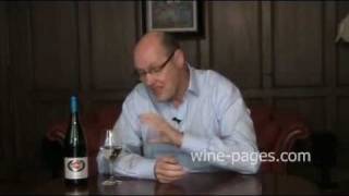 Elio Perrone Moscato dAsti 2010 wine review [upl. by Dazraf785]