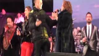 capodanno con gigi dalessio in piazza plebiscito 31 dicembre 2014 la mezzanotte [upl. by Nauqyt]