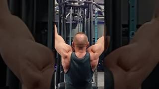 Lat Pulldown latpulldown belfast [upl. by Nnaear]