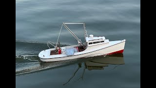 2 RC Round Stern Chesapeake Workboat Model [upl. by Aenahs]