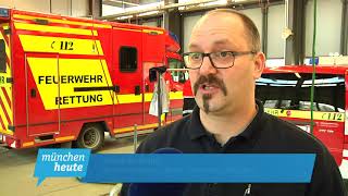 Nach Schlangenbiss HubschrauberEinsatz für Reptilienexperte der Feuerwehr München [upl. by Nilo]