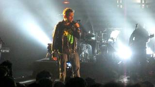 Massive Attack with Damon Albarn  Saturday Come Slow  Brixton 170909 [upl. by Jenelle]