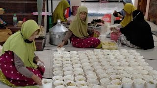 Lontong Cap Gomeh menu sarapan pagi di pengajian Sinergi masjid Baitul Arqom [upl. by Ybrad]