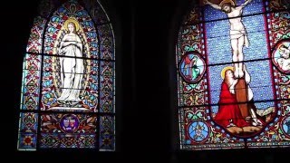 Les vitraux de la Crypte de la Cathédrale de Chartres sur TV28 [upl. by Mayram]