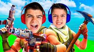 FINGIMOS SER NOOBS en FORTNITE 🫢 [upl. by Dralliw]