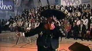 vicente fernandez acá entre nos en vivo [upl. by Deraj]